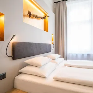 rathaus-wein-design.vienna-besthotels.com/